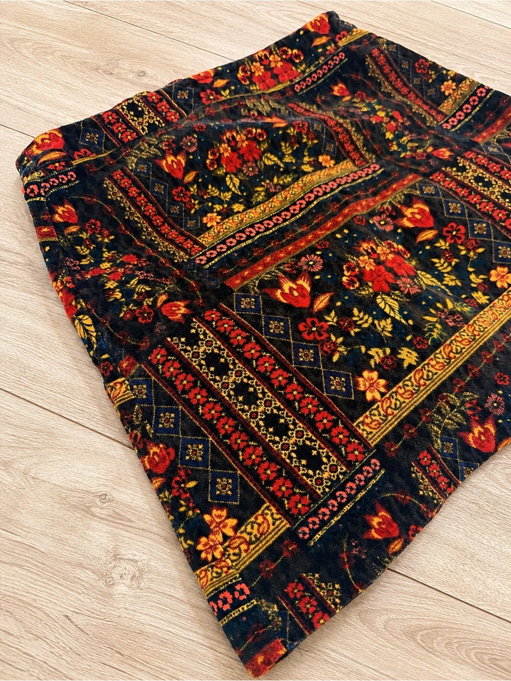 Floral Velvet Tapestry Mini Skirt Size 4